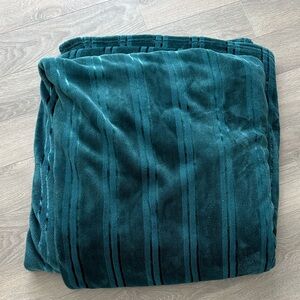 Life Comfort Throw from Costco